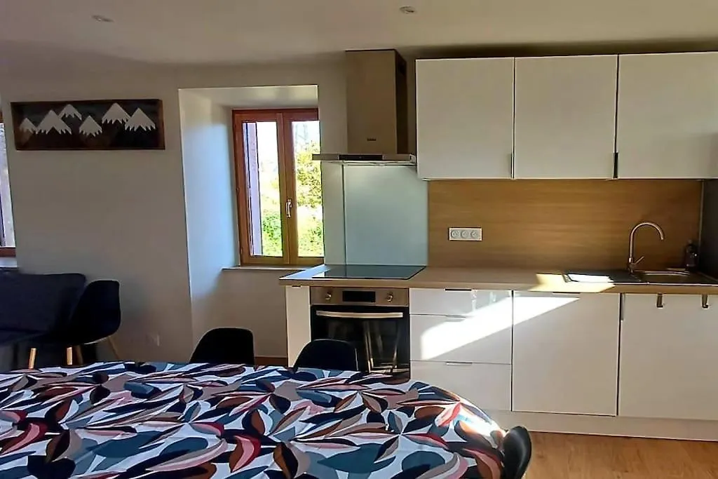 Hébergement de vacances La Ferme Lazare - Maison Entierement Renovee Saint-Pierre-dʼAlbigny France