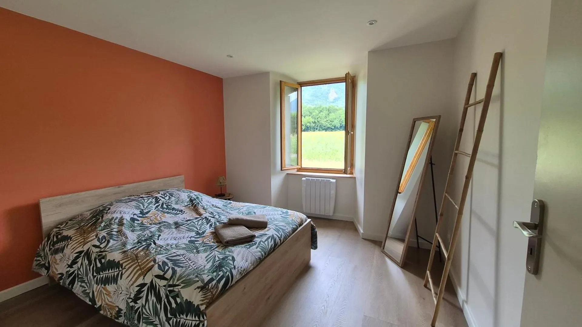Hébergement de vacances La Ferme Lazare - Maison Entierement Renovee Saint-Pierre-dʼAlbigny France